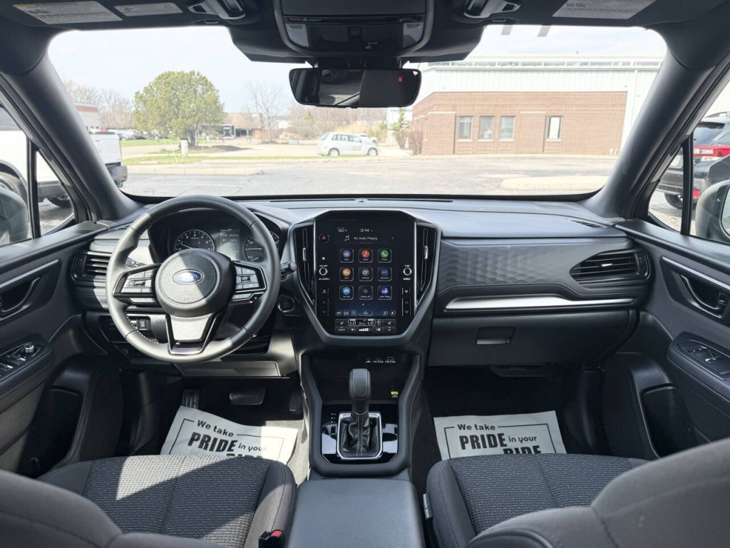 2025 Subaru Forester Image 26