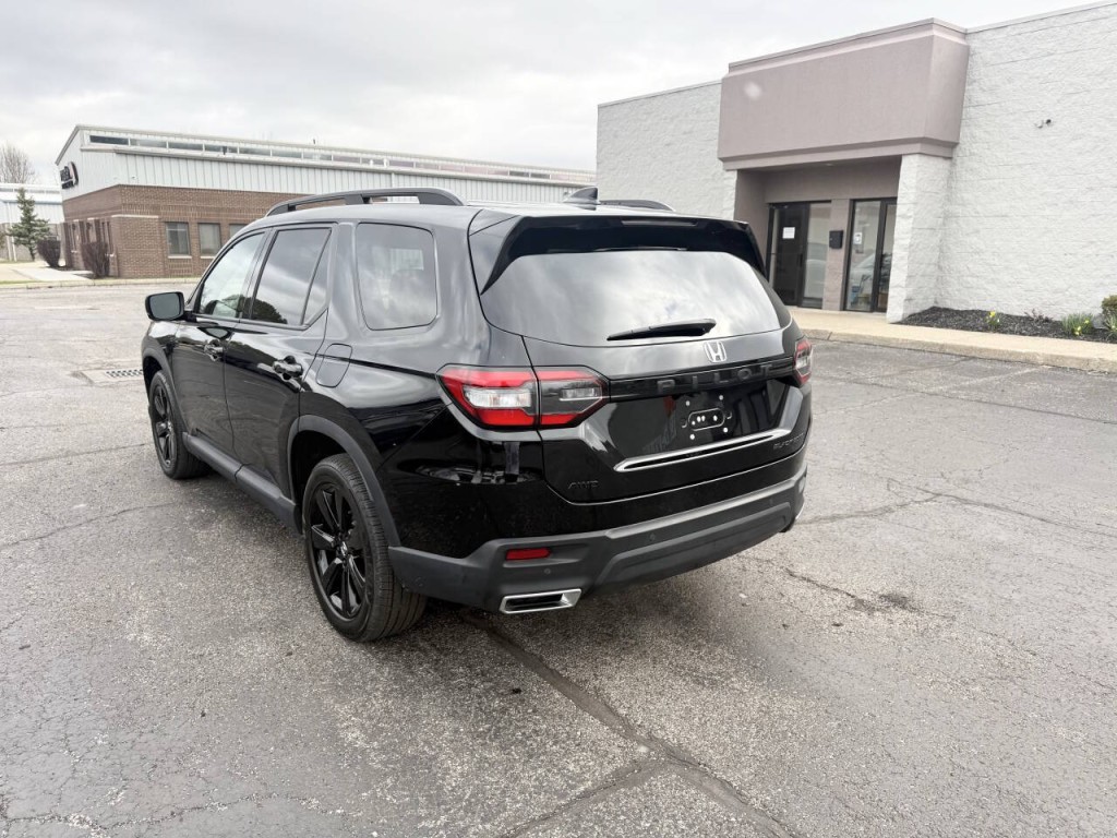 2025 Honda Pilot Image 8