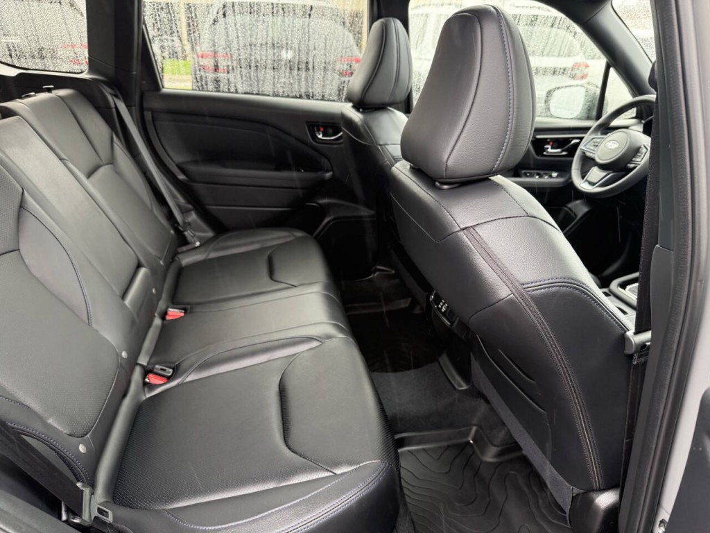 2025 Subaru Forester Image 25