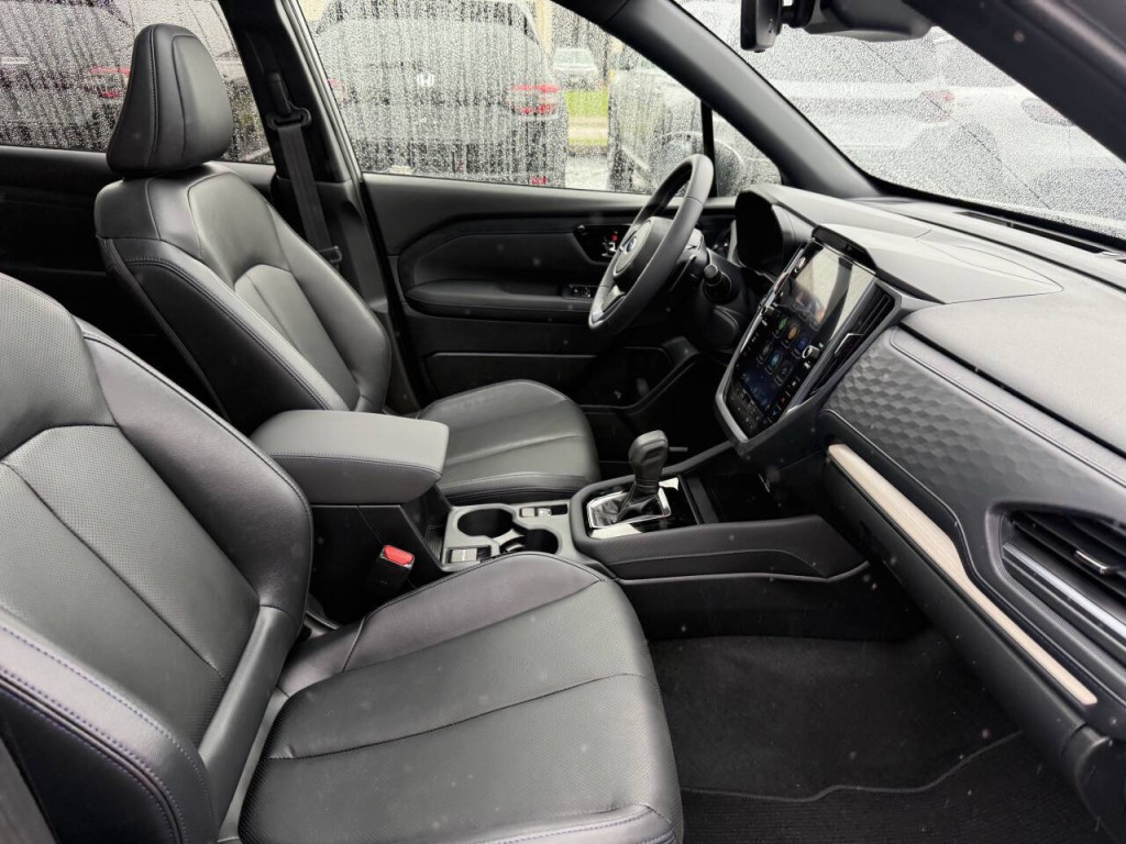 2025 Subaru Forester Image 29