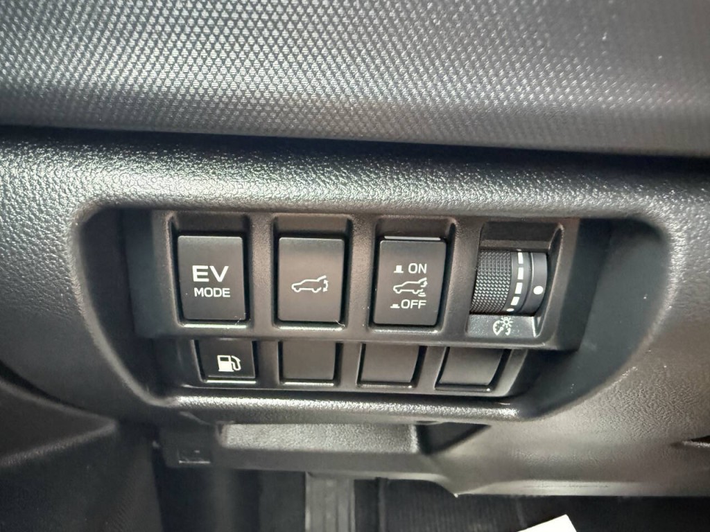2025 Subaru Forester Image 30