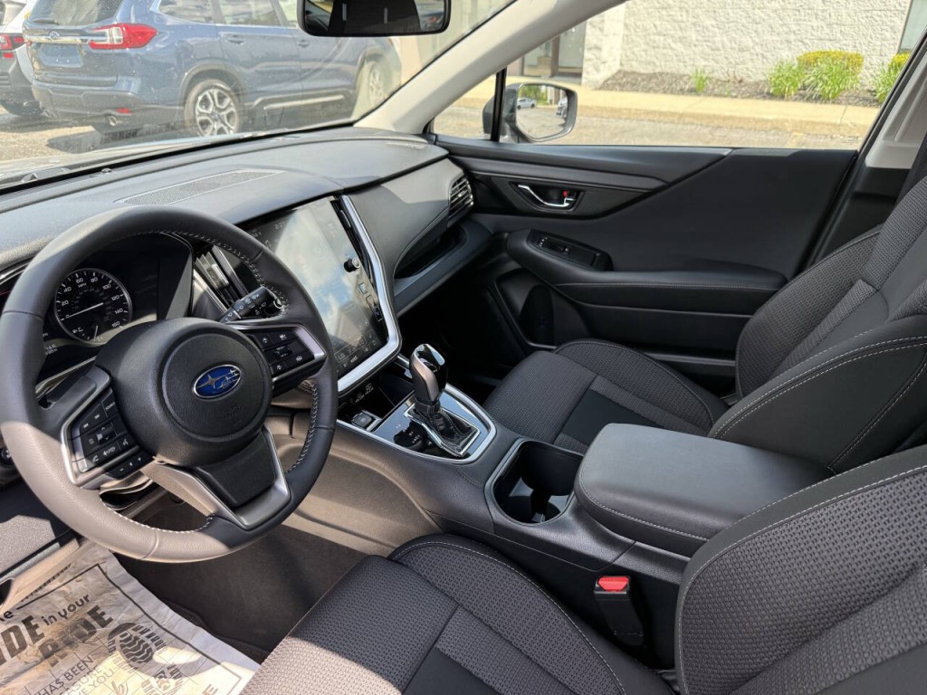 2025 Subaru Outback Image 16