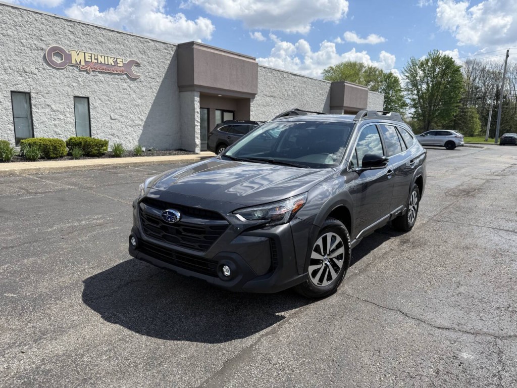 2025 Subaru Outback Image 2