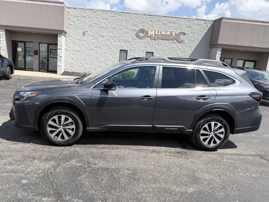 2025 Subaru Outback Image 9
