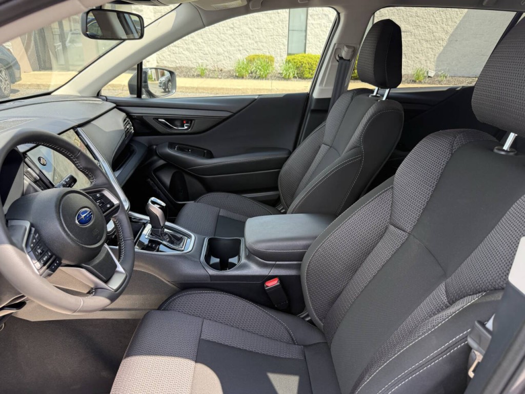 2025 Subaru Outback Image 18