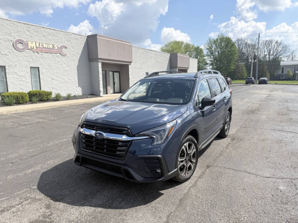 2025 Subaru Ascent Image 2