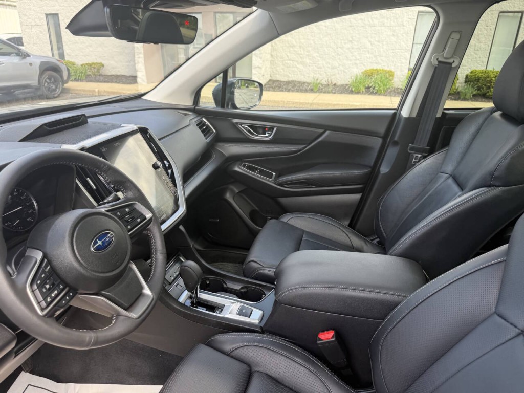 2025 Subaru Ascent Image 17