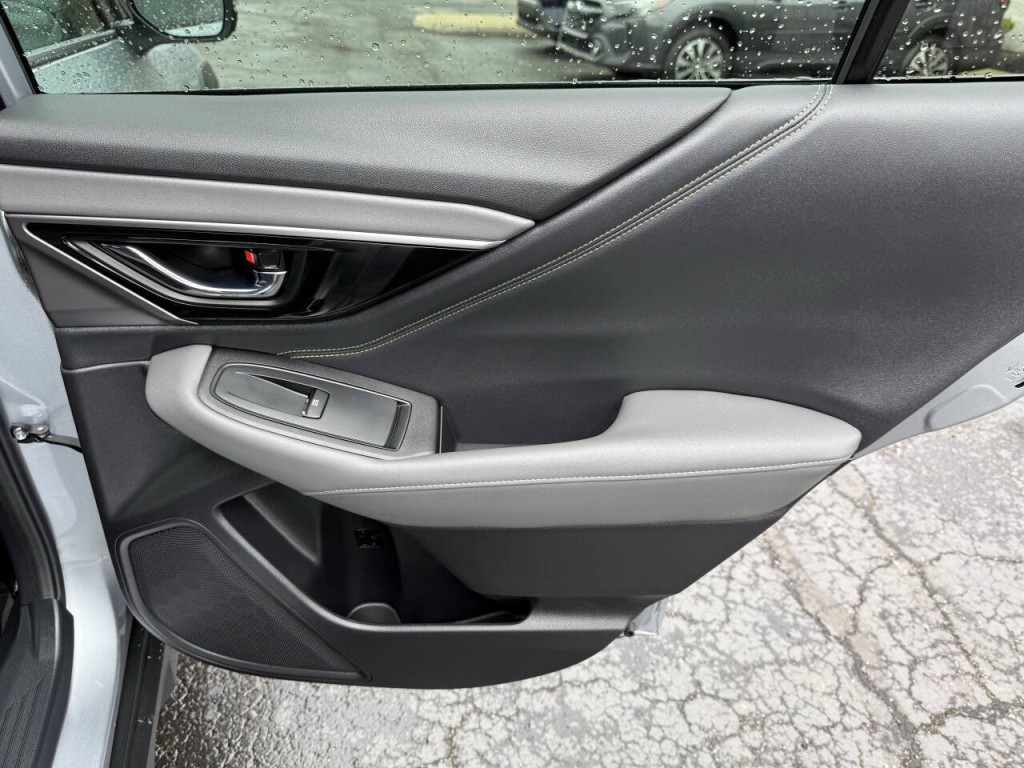 2025 Subaru Outback Image 23