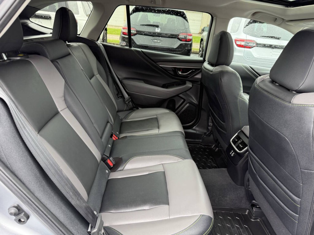 2025 Subaru Outback Image 24