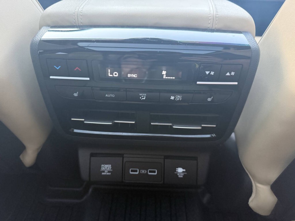2023 Acura MDX Image 30