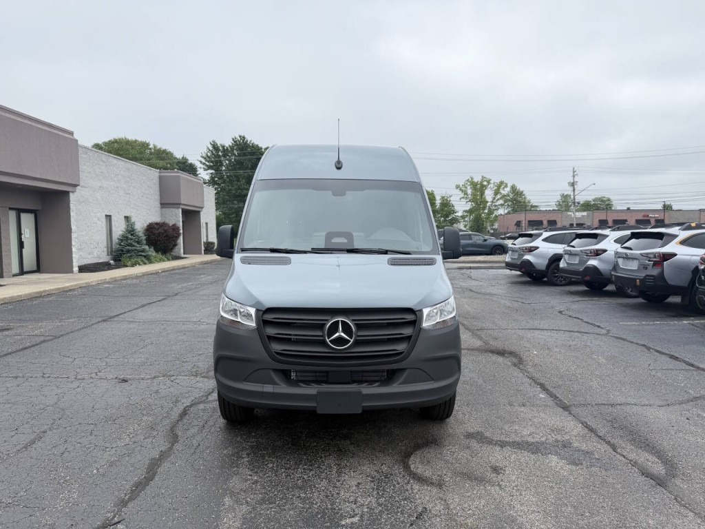 2026 Mercedes-Benz Sprinter Image 3