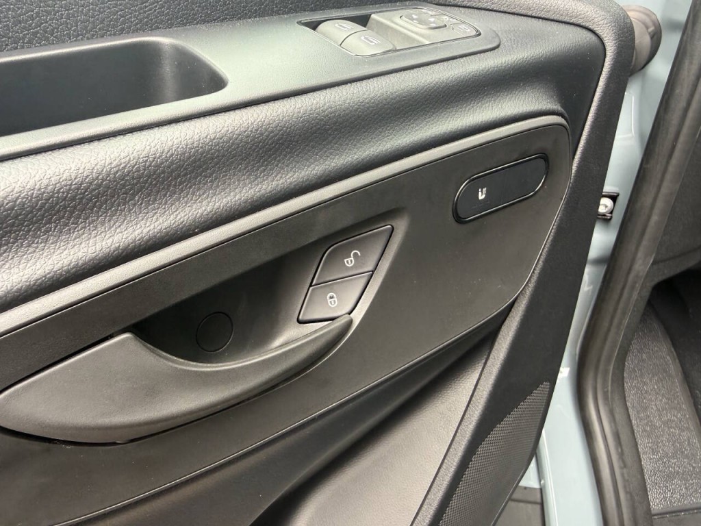 2026 Mercedes-Benz Sprinter Image 15