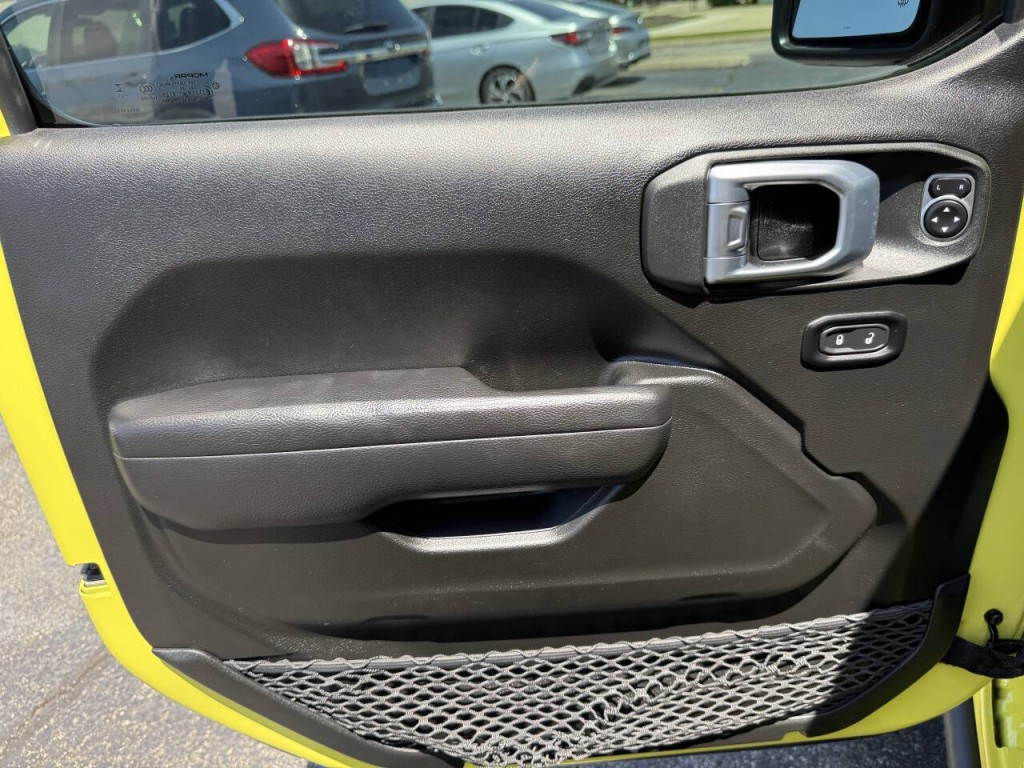2023 Jeep Wrangler Image 14