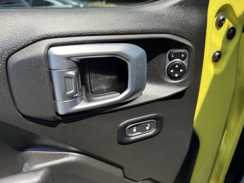 2023 Jeep Wrangler Image 15