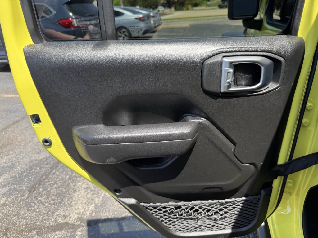 2023 Jeep Wrangler Image 19