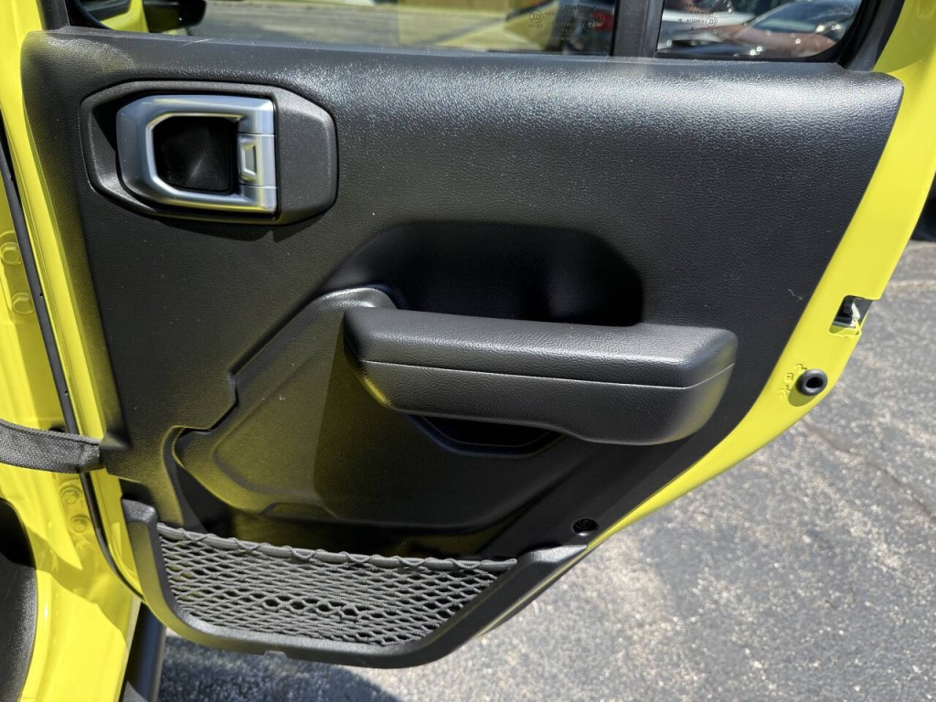 2023 Jeep Wrangler Image 24