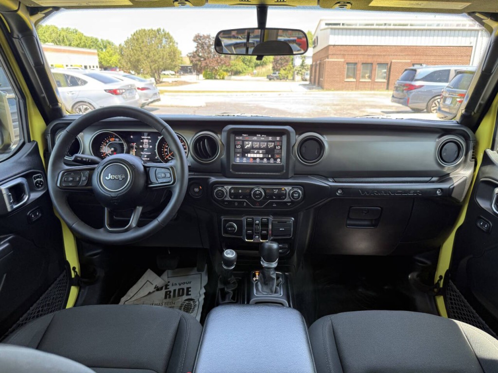 2023 Jeep Wrangler Image 27