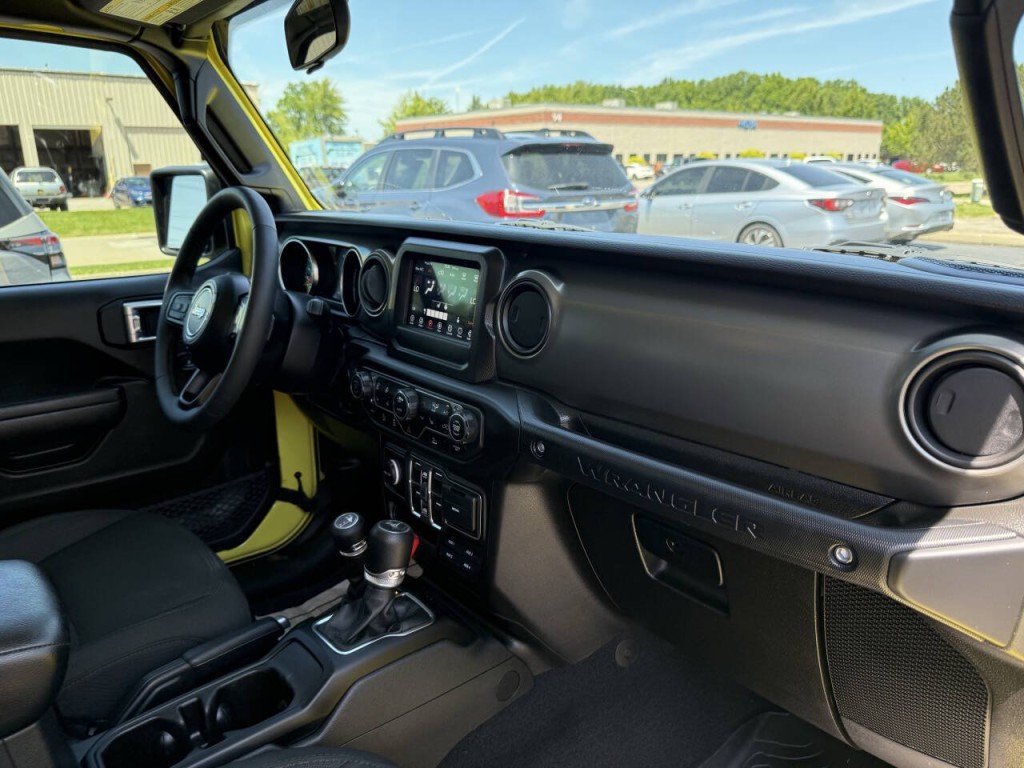 2023 Jeep Wrangler Image 29