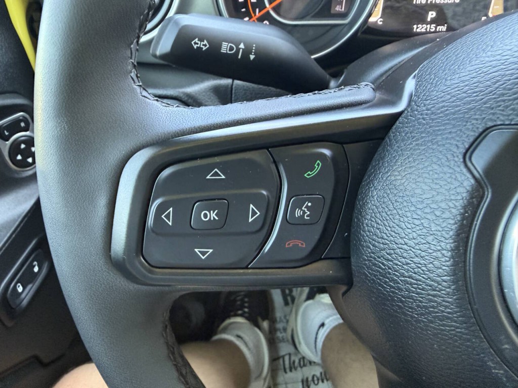 2023 Jeep Wrangler Image 32