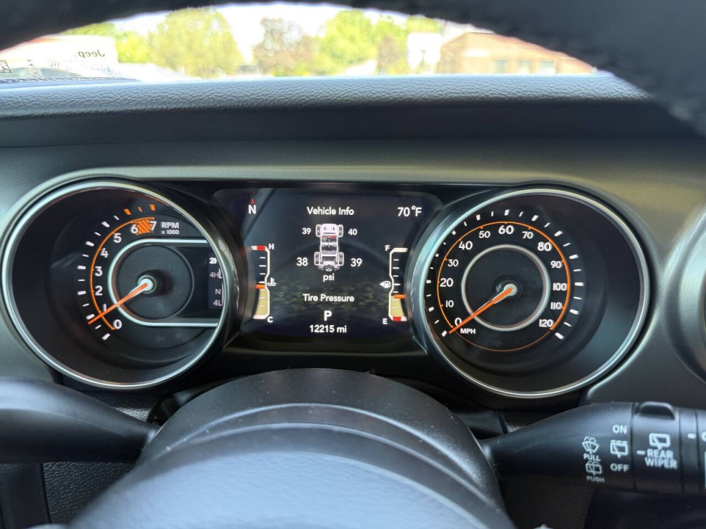 2023 Jeep Wrangler Image 34
