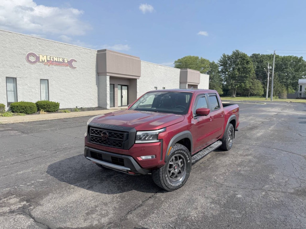 2022 Nissan Frontier Image 2