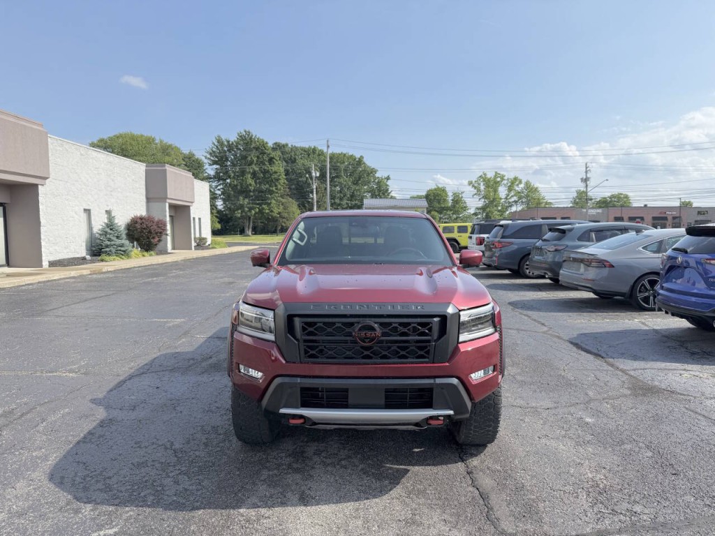 2022 Nissan Frontier Image 3