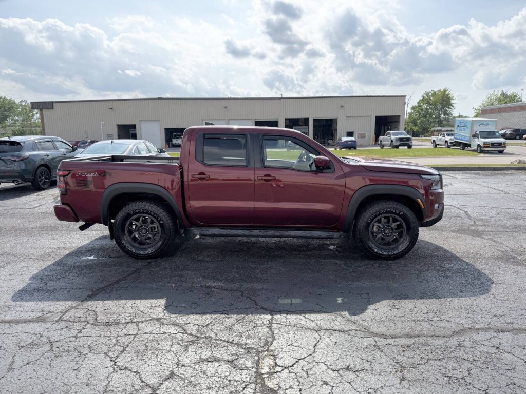 2022 Nissan Frontier Image 5
