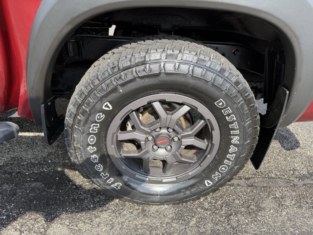2022 Nissan Frontier Image 10