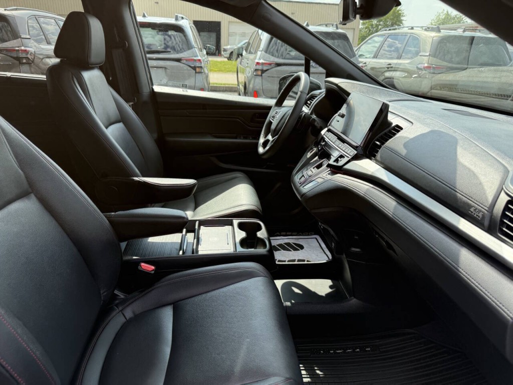 2025 Honda Odyssey Image 31
