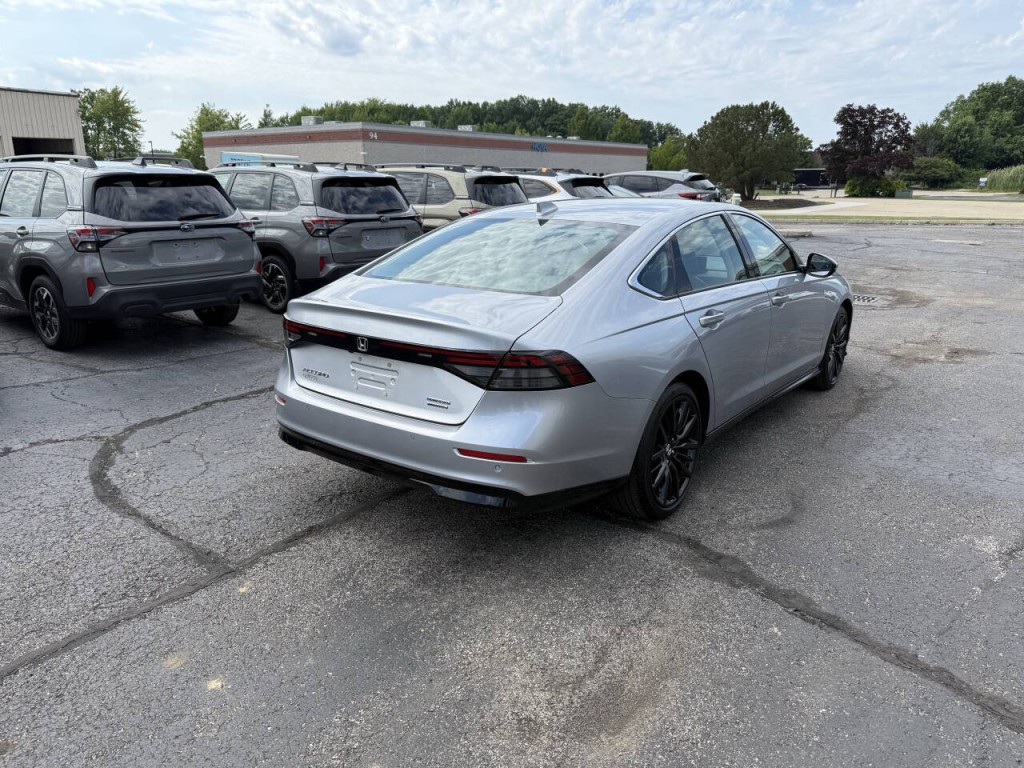 2024 Honda Accord Image 6