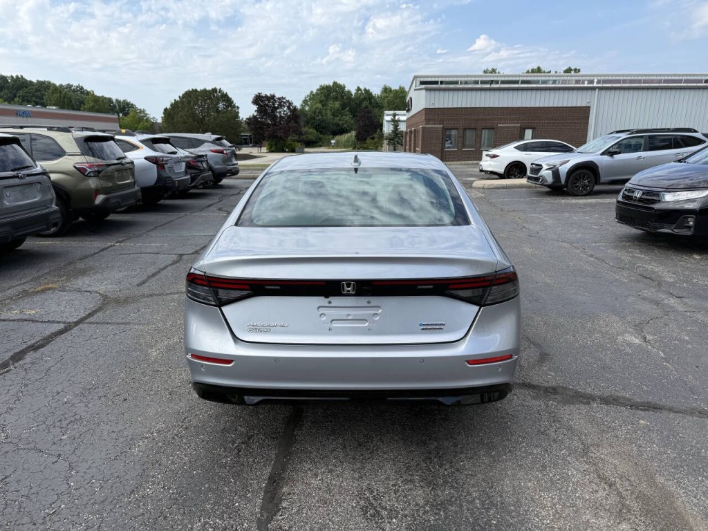 2024 Honda Accord Image 7