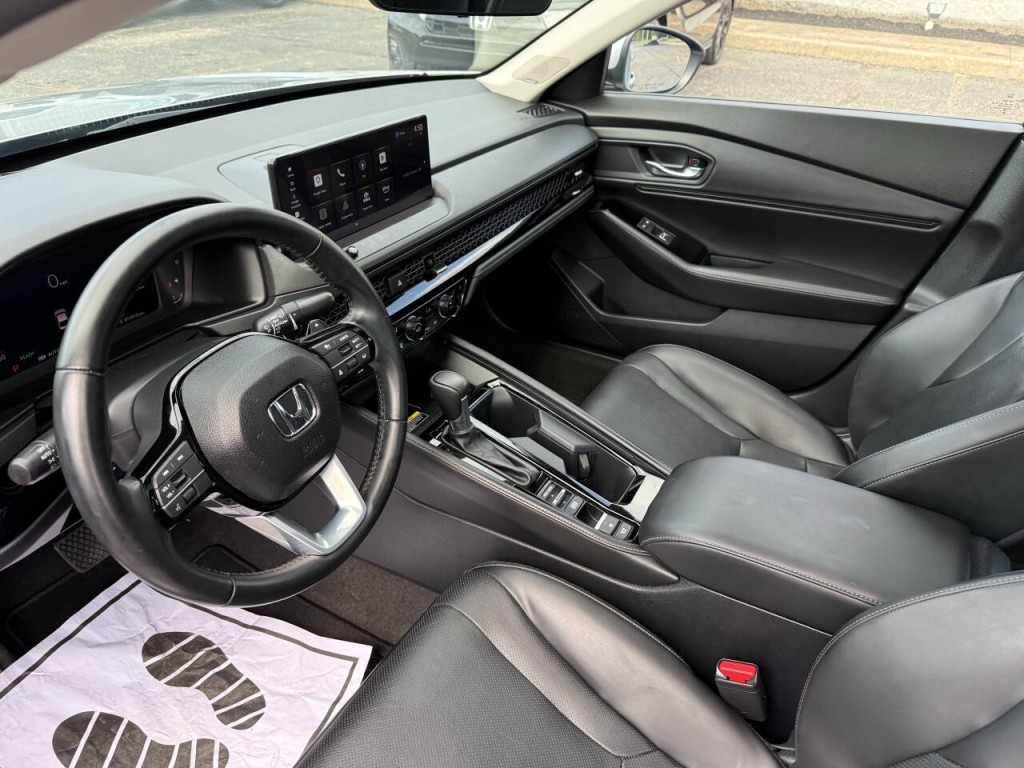 2024 Honda Accord Image 17
