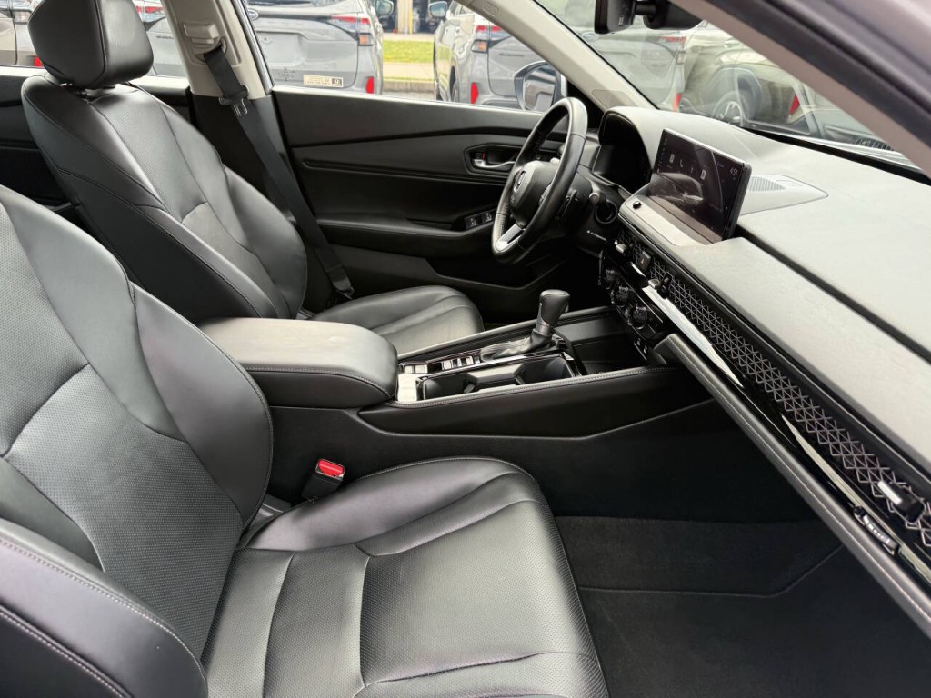 2024 Honda Accord Image 30