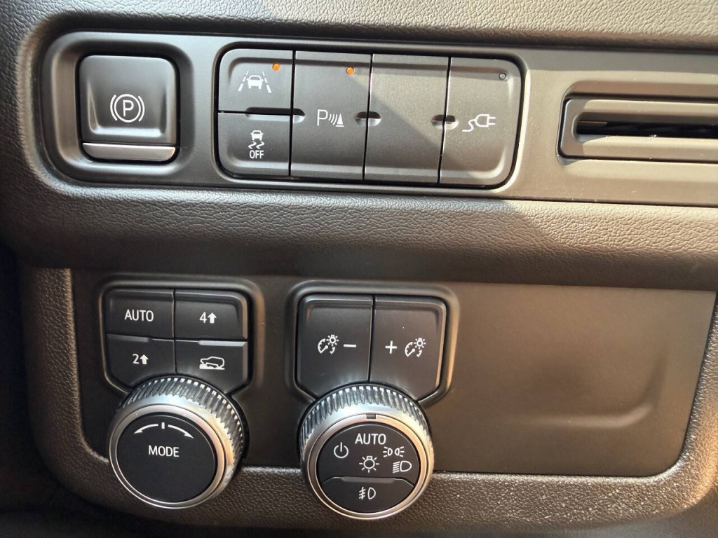 2021 GMC Yukon Image 33