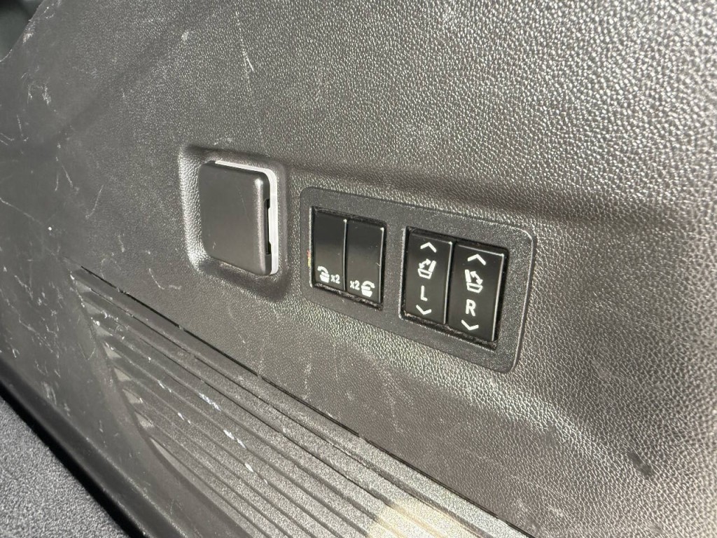 2021 GMC Yukon Image 22