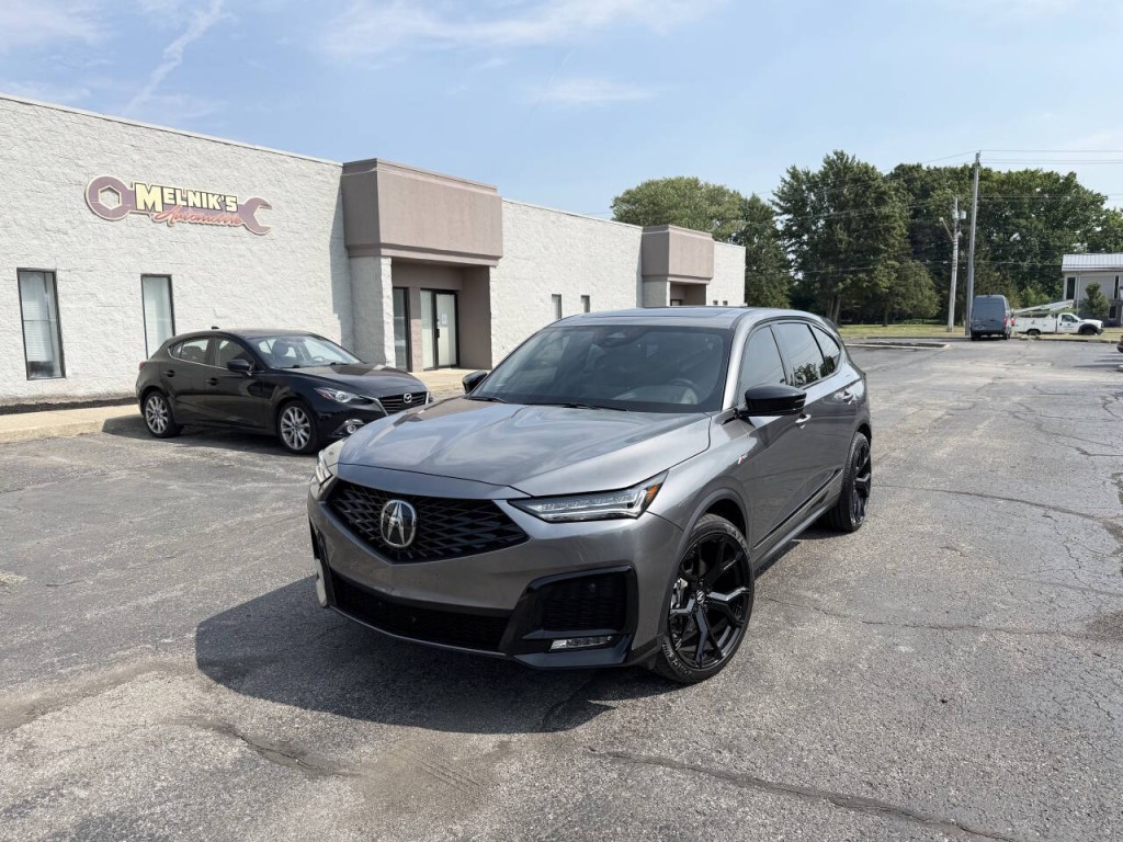 2025 Acura MDX Image 2