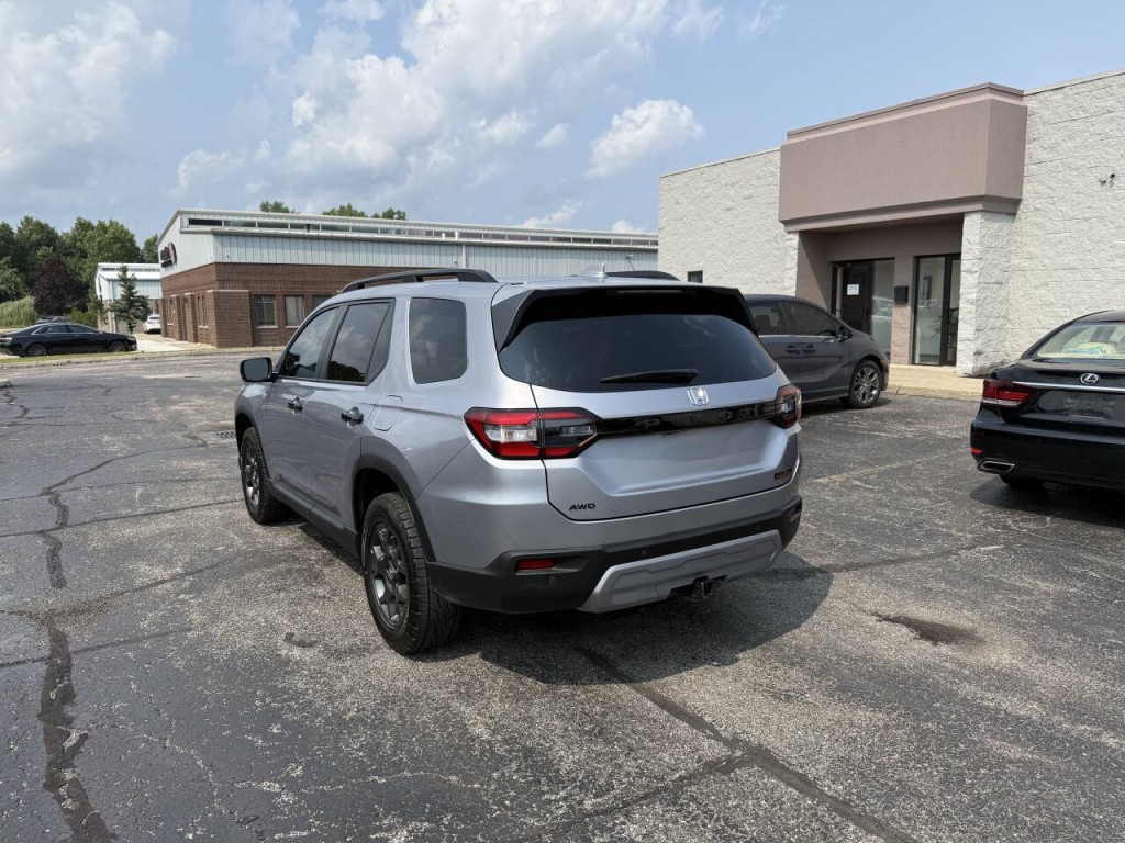 2025 Honda Pilot Image 8