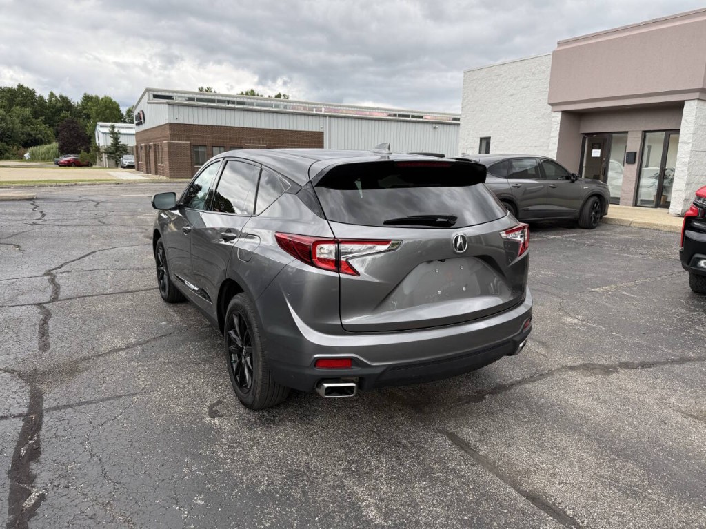 2025 Acura RDX Image 8