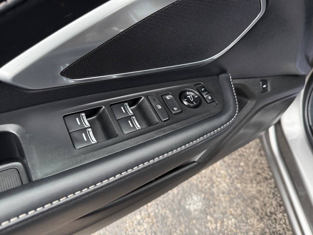 2025 Acura RDX Image 14
