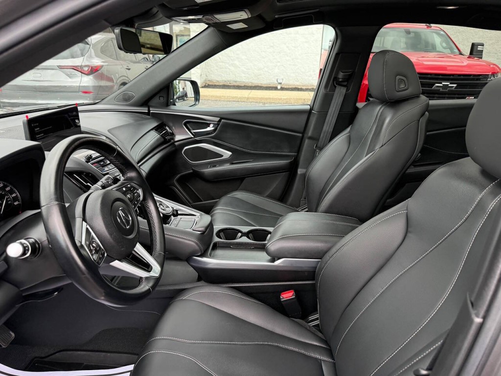 2025 Acura RDX Image 17