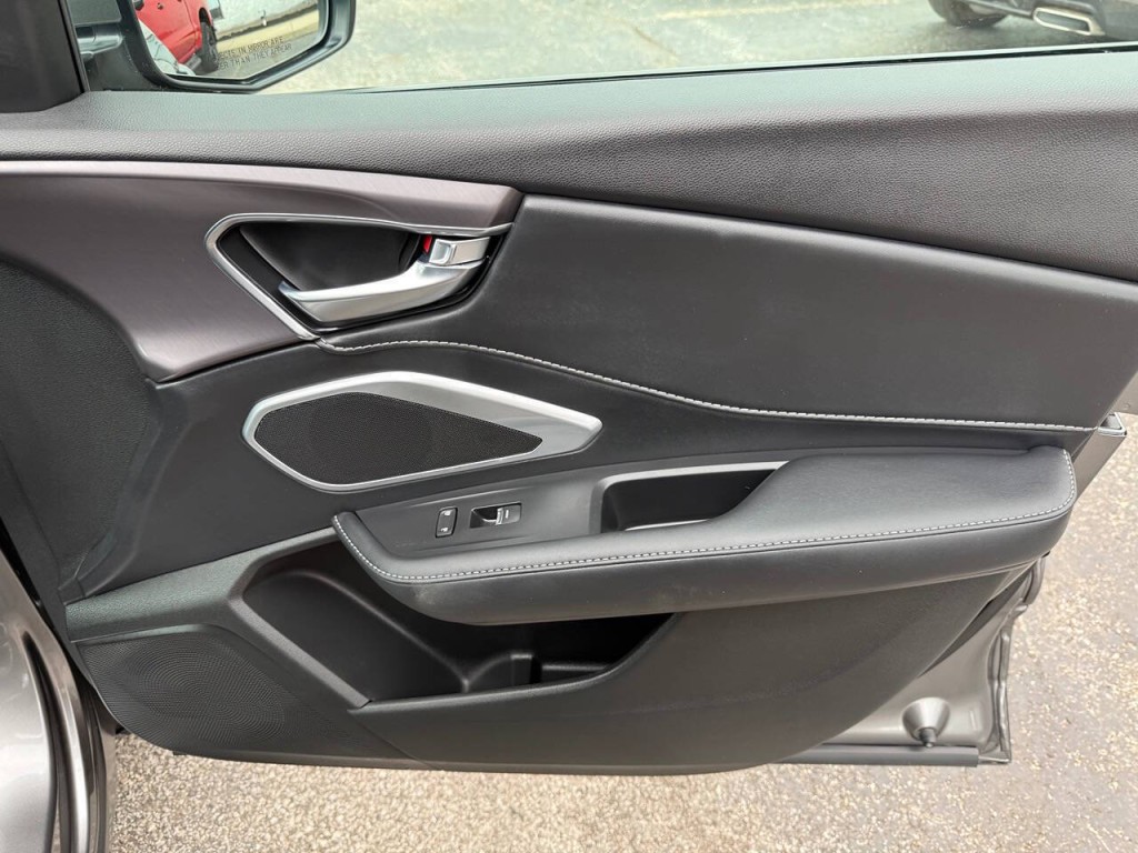 2025 Acura RDX Image 25