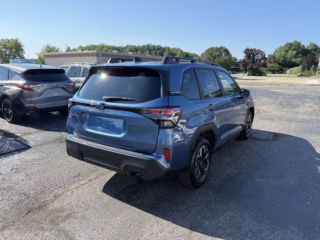 2025 Subaru Forester Image 5