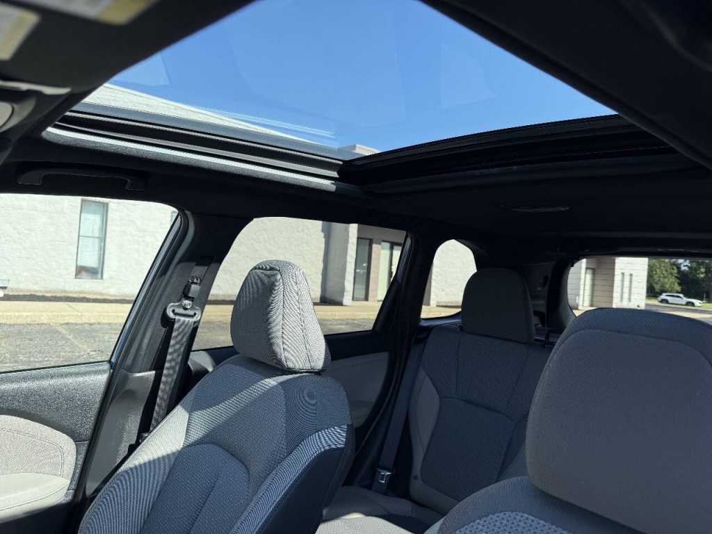 2025 Subaru Forester Image 17
