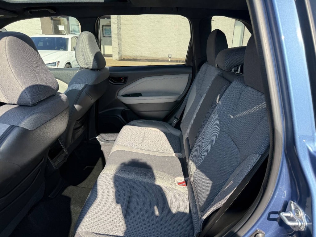 2025 Subaru Forester Image 19