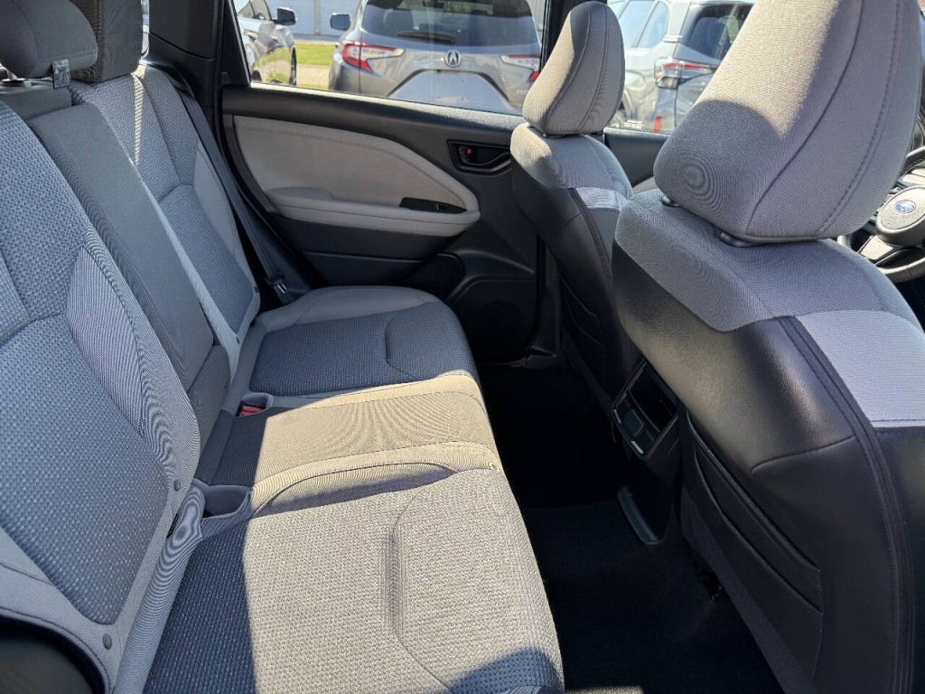 2025 Subaru Forester Image 23