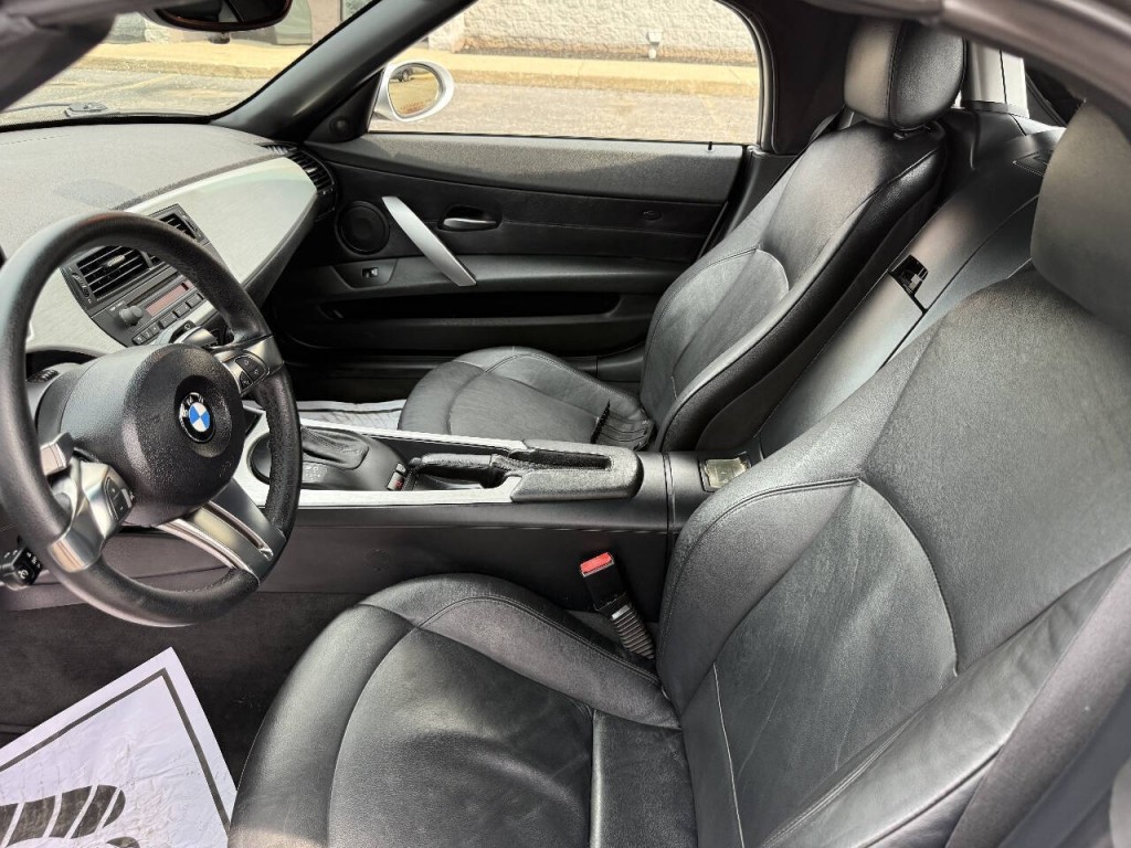 2006 BMW Z4 Image 16