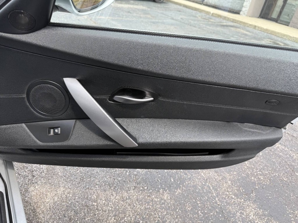 2006 BMW Z4 Image 18
