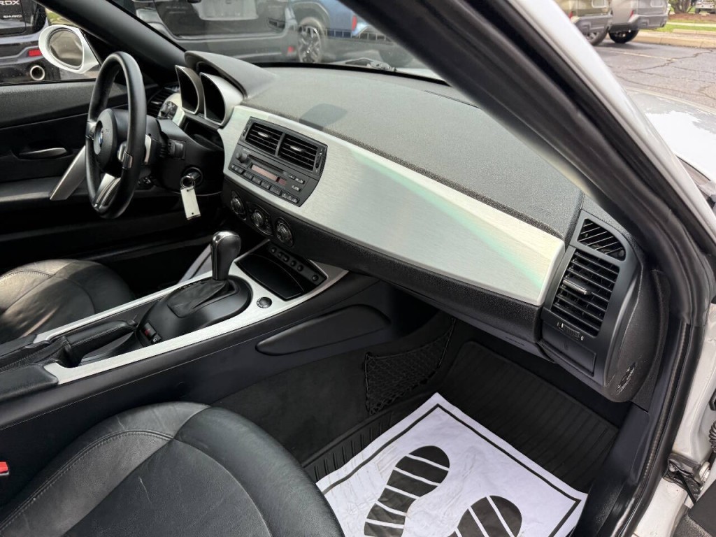 2006 BMW Z4 Image 19