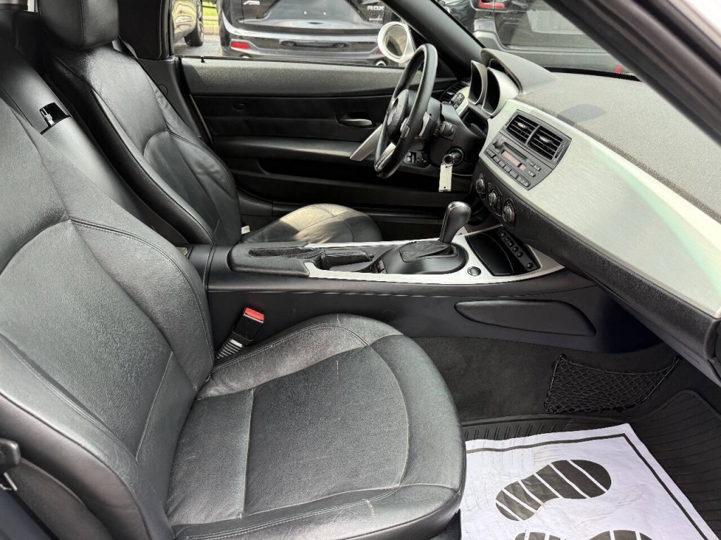 2006 BMW Z4 Image 20