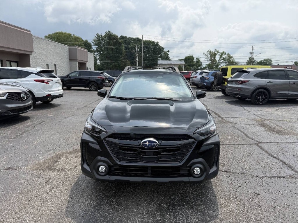 2025 Subaru Outback Image 2